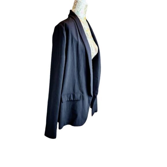 Forever 21 Plus Black Lightweight Jacket - Picture 5 of 7